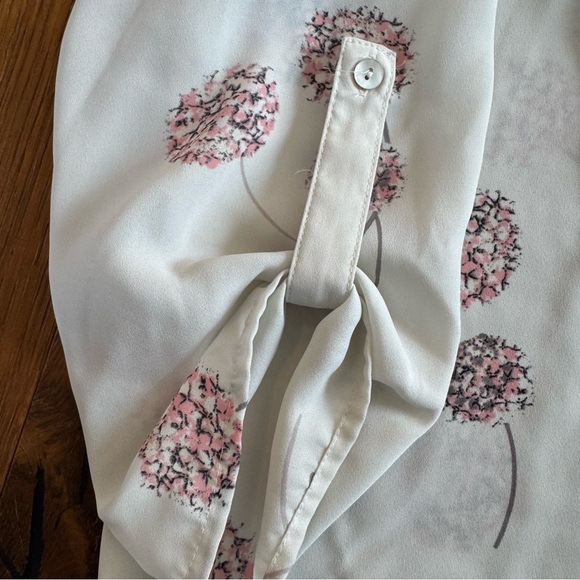 Daniel Rainn Cream and Pink Relaxed Blouse with Mandarin Collar - Picture 4 of 8